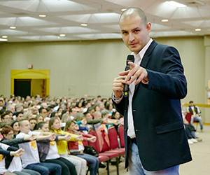 Palestra de motivação com Rafael Baltresca